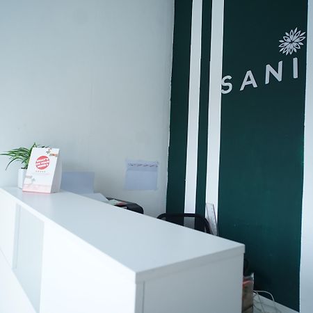 Reddoorz At Sani Guest House Balikpapan Eksteriør billede