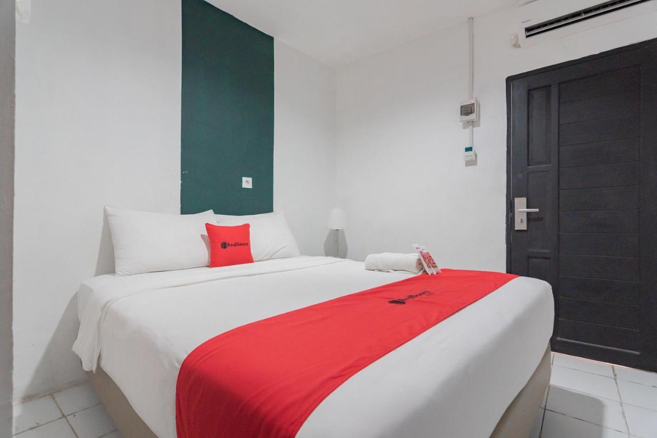 Reddoorz At Sani Guest House Balikpapan Eksteriør billede