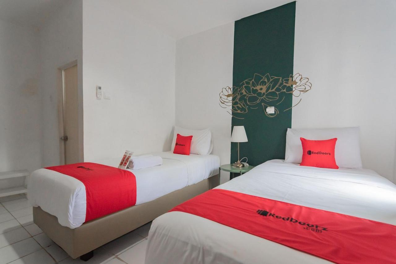 Reddoorz At Sani Guest House Balikpapan Eksteriør billede