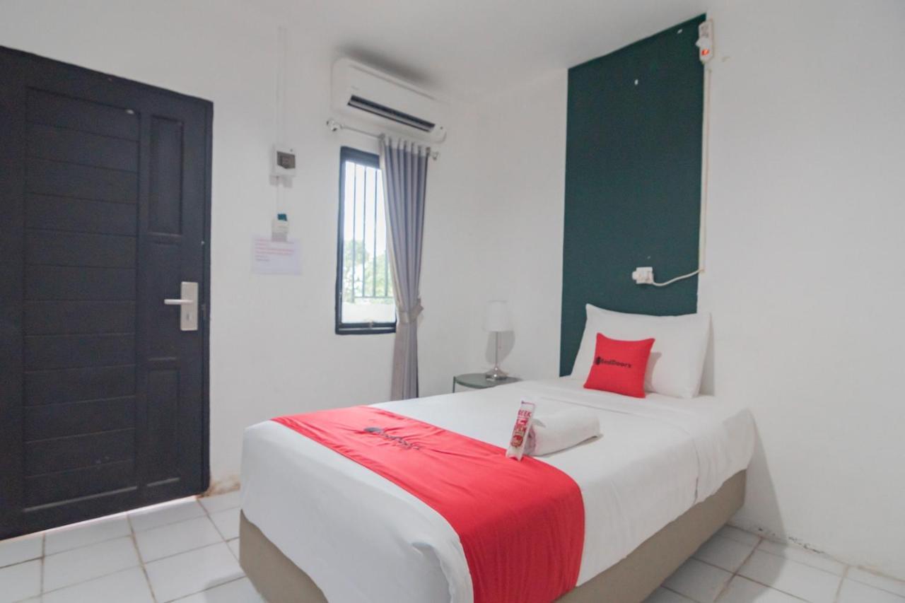 Reddoorz At Sani Guest House Balikpapan Eksteriør billede